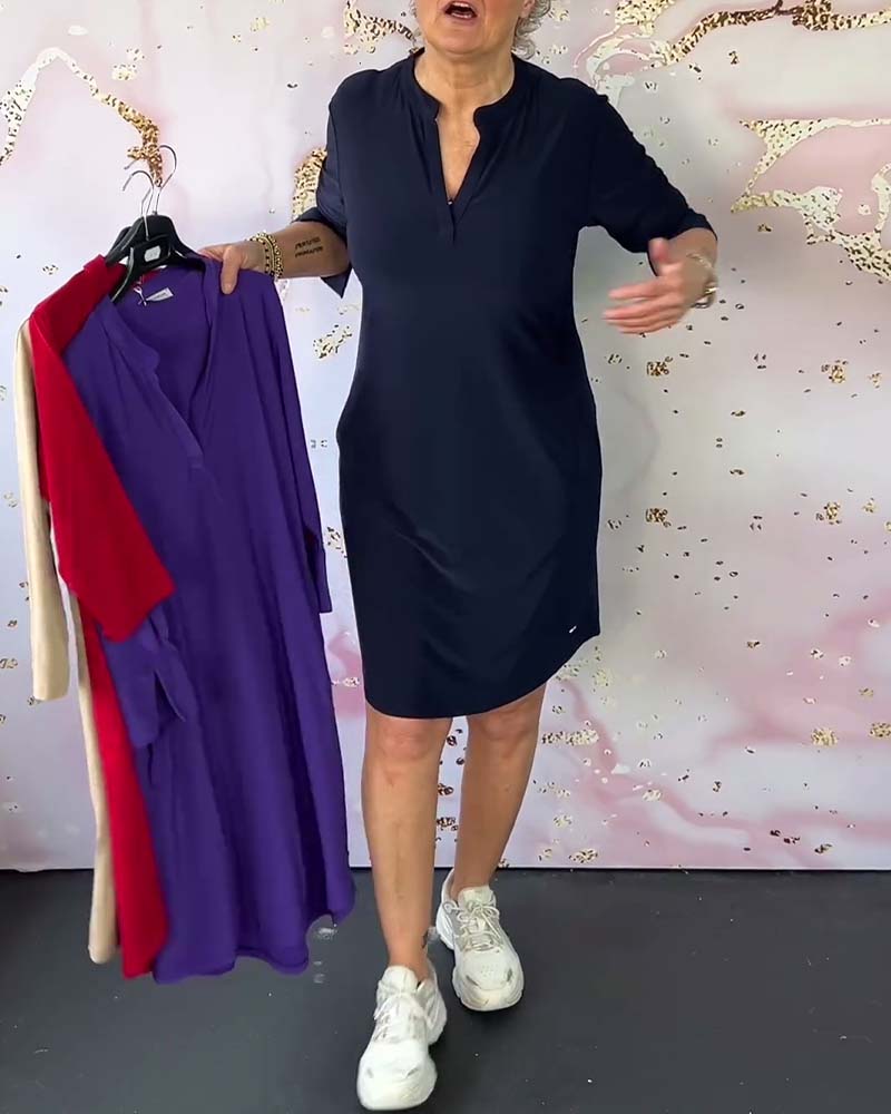 Jannette ! Robe élégante avec col en V